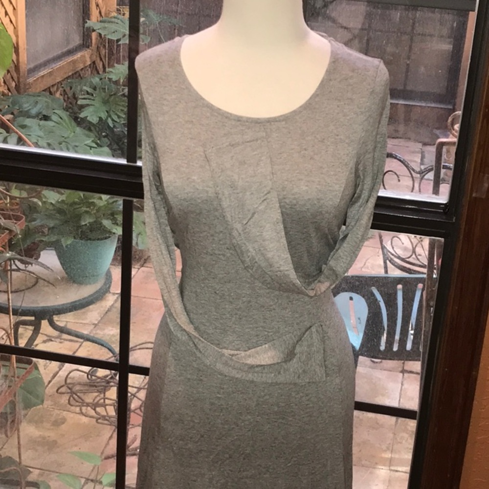 Dress - Picture 6 of 7